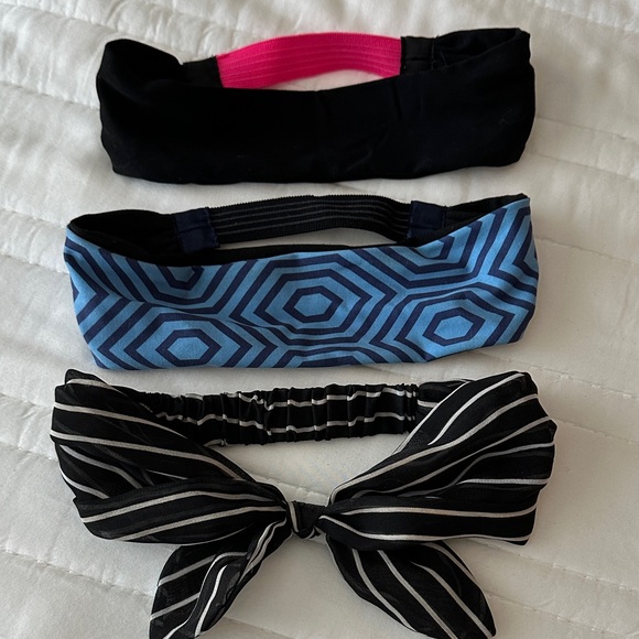 Stylish Women's Headband Set - Black, Blue, and Black & White - Picture 1 of 1